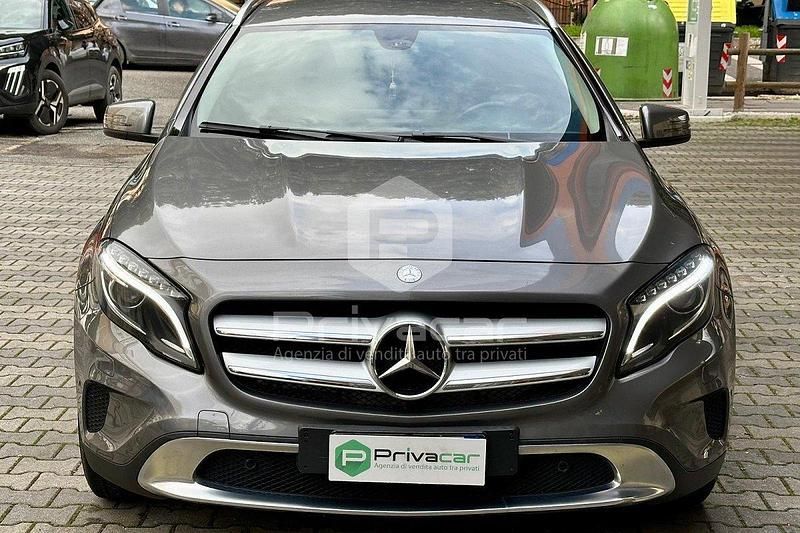 Usata Mercedes GLA200 136 CV (100 kW) 2015 Grigio SUV