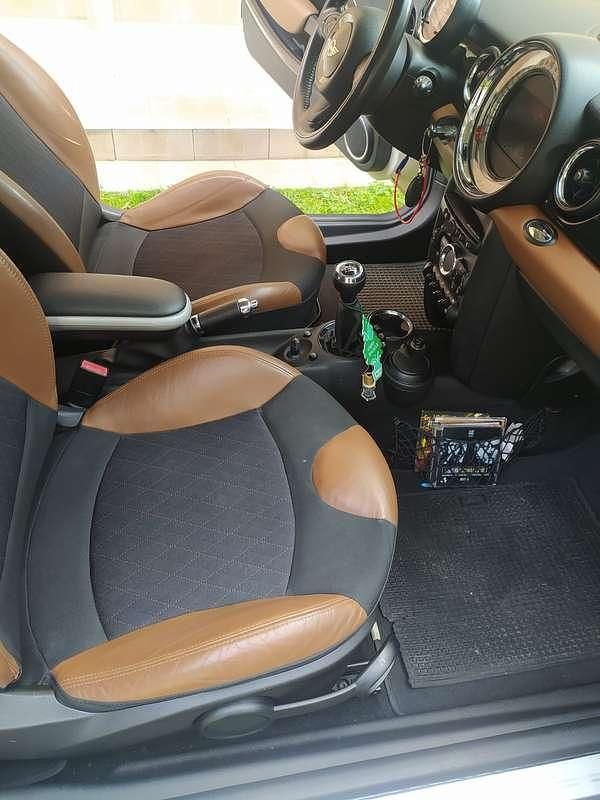 Usata Mini Cooper D 111 CV (81 kW) 2011 Bianco Utilitaria