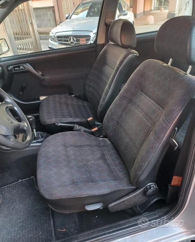 Usata VW Golf III 60 CV (44 kW) 1991 Grigio Utilitaria