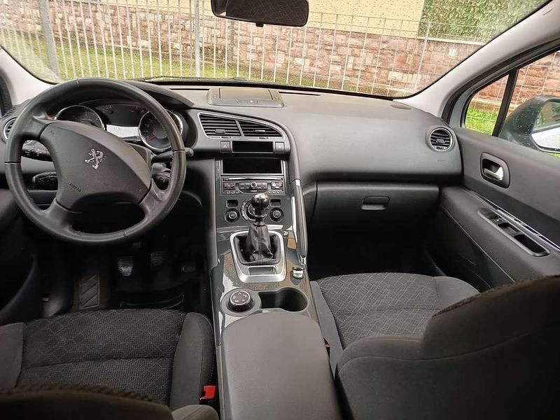 Usata Peugeot 3008 Access 114 CV (83 kW) 2014 Argento Station wagon