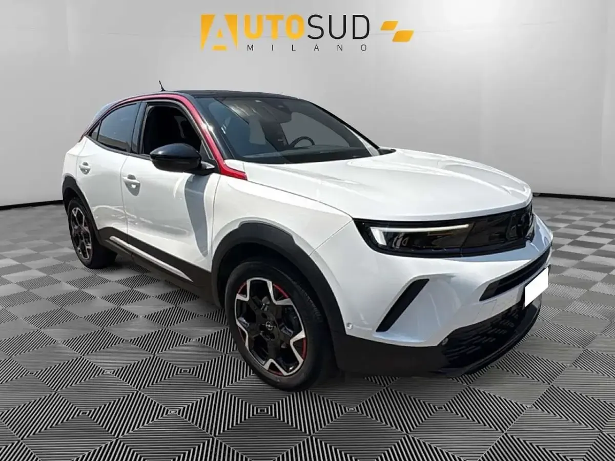 Usata Opel Mokka GS Line 131 CV (96 kW) 2022 Bianco SUV