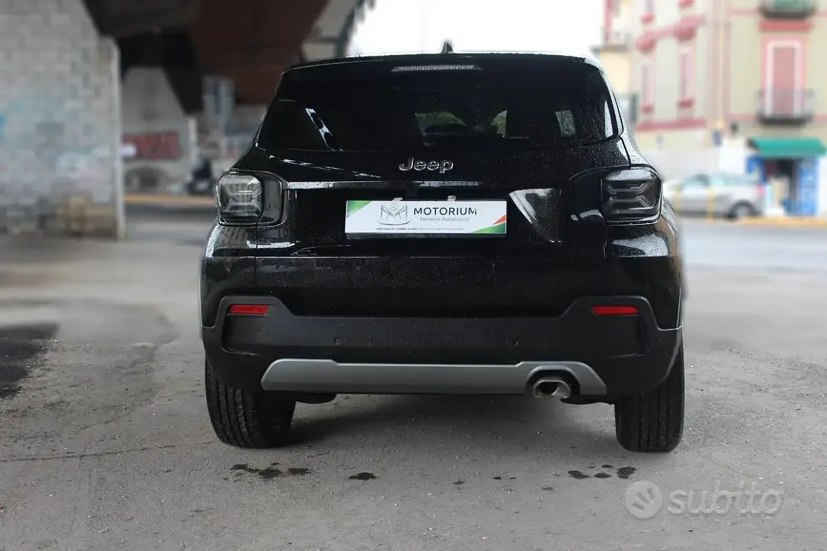 Usata Jeep Avenger Summit 101 CV (74 kW) 2023 Nero SUV