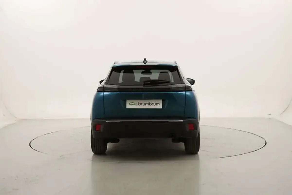 Usata Peugeot 2008 Allure 102 CV (75 kW) 2025 Blu SUV