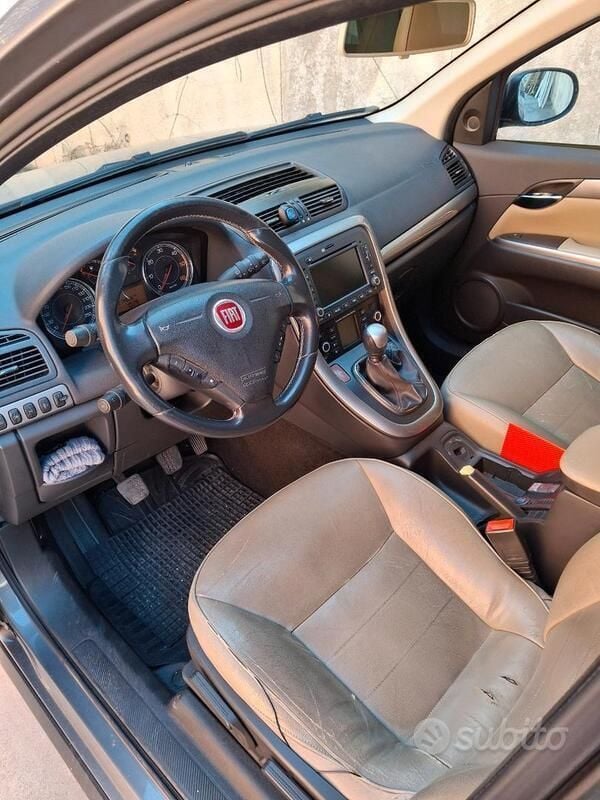 Usata Fiat Croma 150 CV (110 kW) 2010 Monovolume