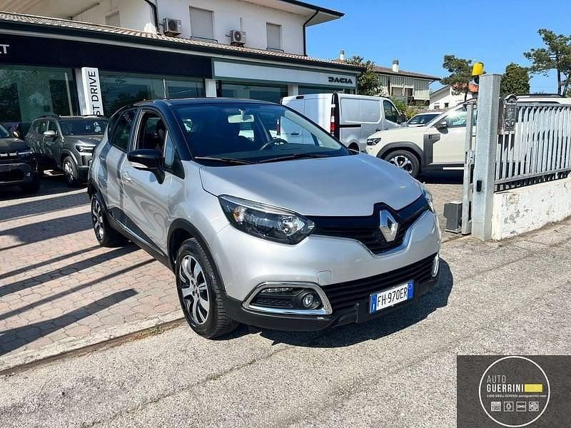 Usata Renault Captur Intens 90 CV (66 kW) 2017 Argento SUV