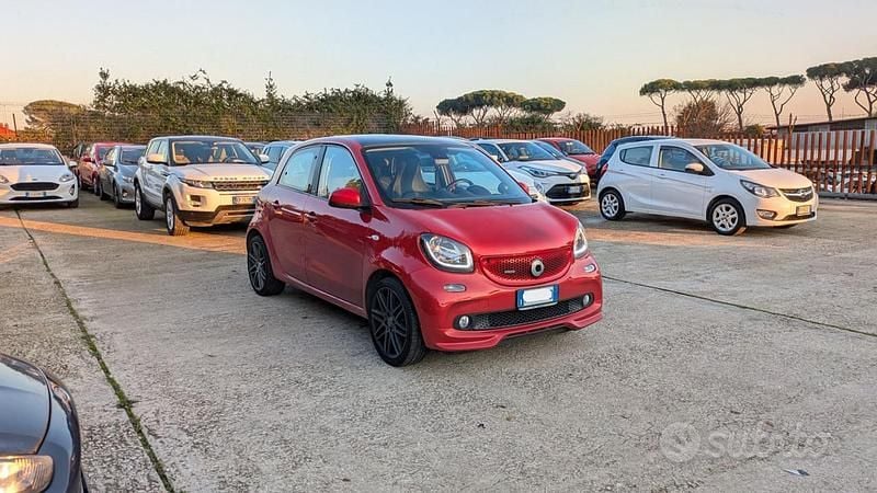 Usata Smart ForFour Brabus Xclusive 109 CV (80 kW) 2016 Rosso Utilitaria