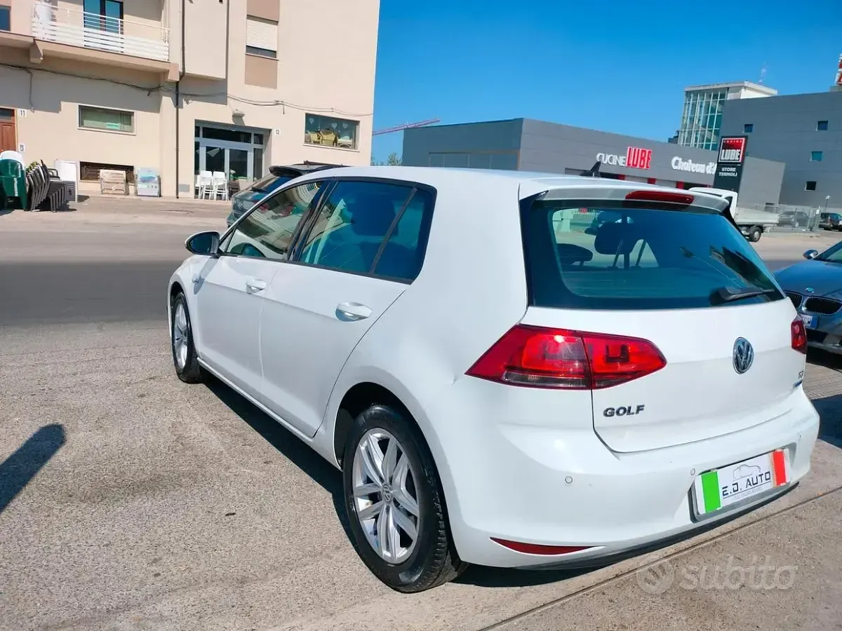 Usata VW Golf VII Executive 110 CV (80 kW) 2016 Bianco Berlina