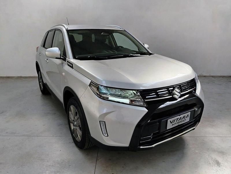 Usata Suzuki Vitara Cool 129 CV (94 kW) 2024 Argento SUV