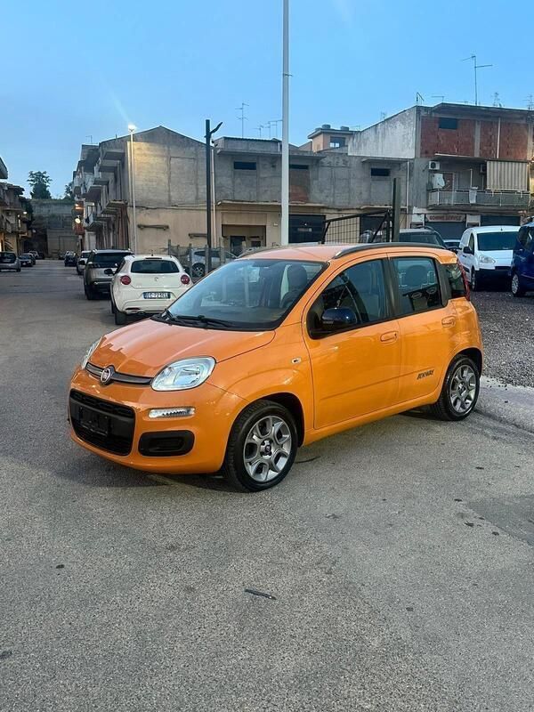 Usata Fiat Panda 69 CV (50 kW) 2015 Arancione Utilitaria