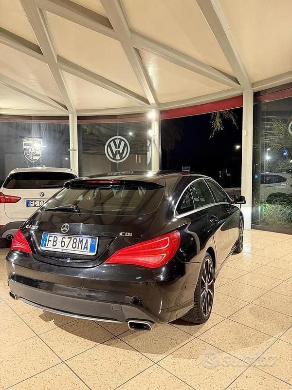 Usata Mercedes CLA220 Premium 176 CV (129 kW) 2015 Nero Berlina