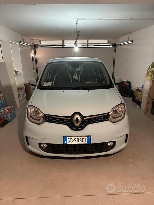 Usata Renault Twingo 60 kW (82 CV) 2021 Blu Utilitaria