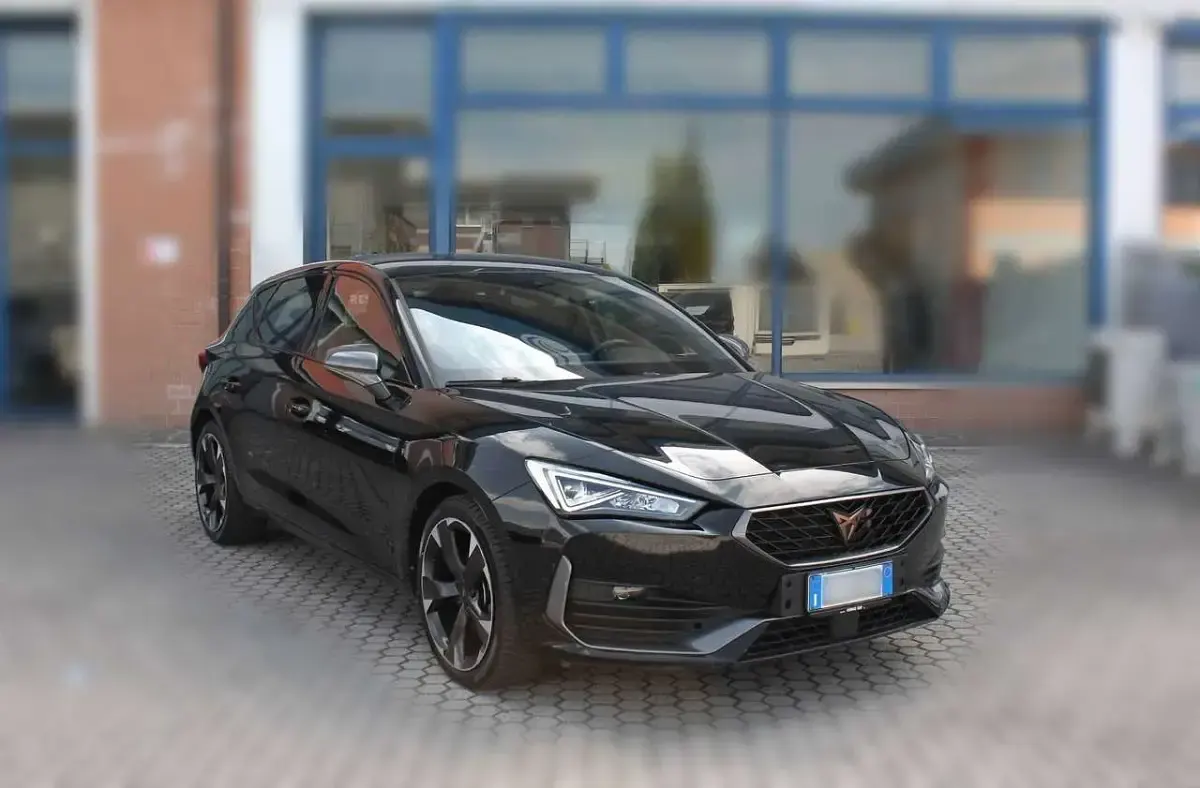 Usata Cupra Leon 150 CV (110 kW) 2024 Nero Berlina