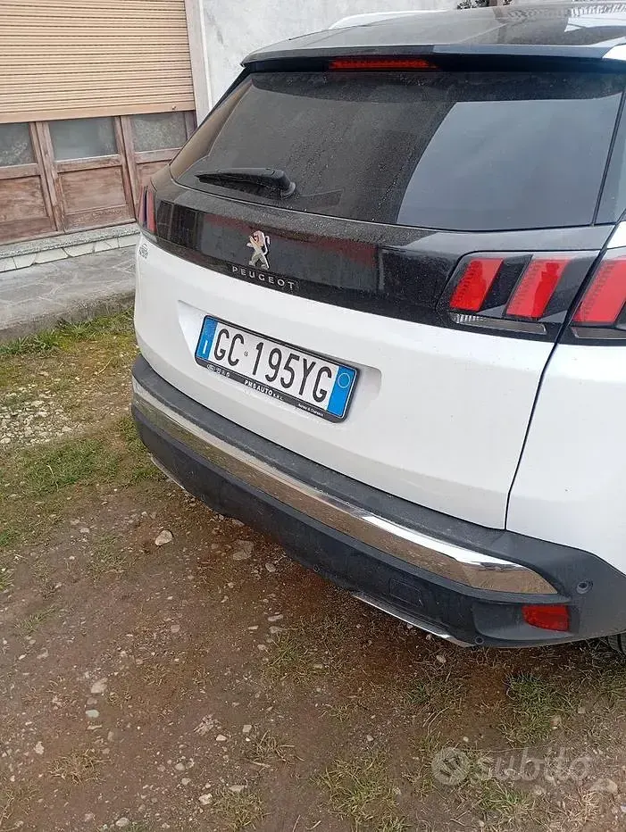 Usata Peugeot 3008 180 CV (132 kW) 2019 Bianco SUV