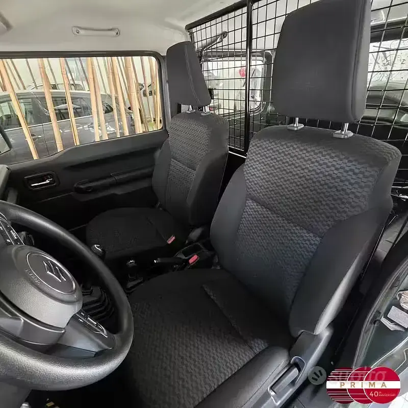 Usata Suzuki Jimny 102 CV (75 kW) 2023 Verde SUV