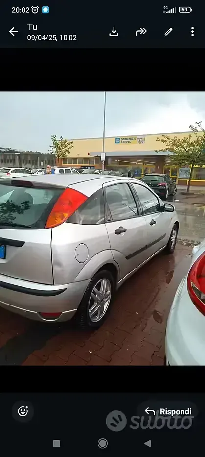 Usata Ford Focus 90 CV (66 kW) 2001 Grigio Berlina