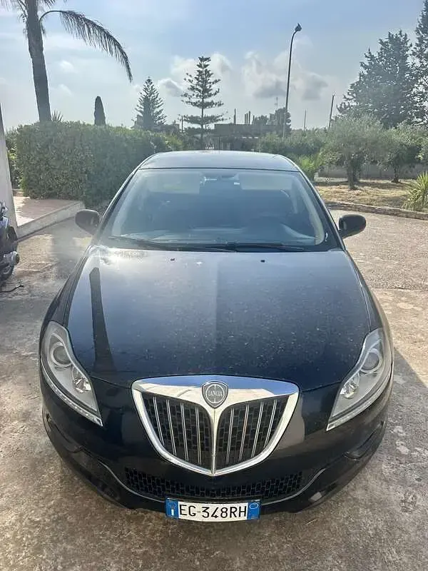 Usata Lancia Delta Silver 120 CV (88 kW) 2011 Nero Utilitaria
