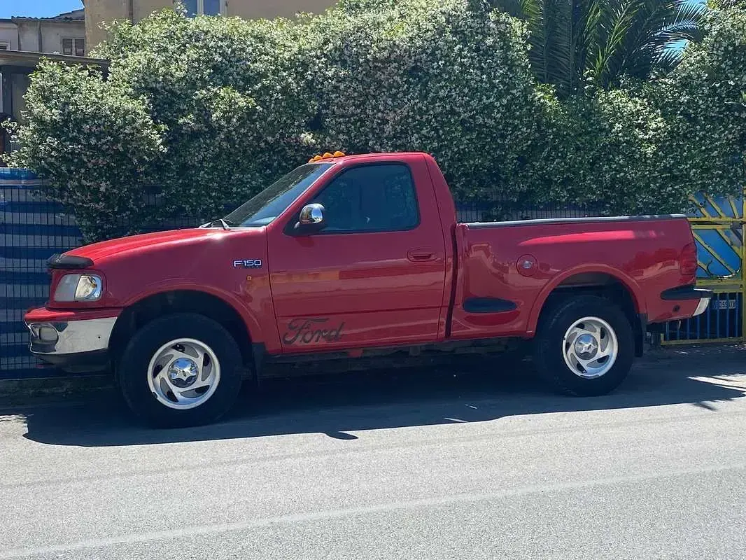 Usata Ford F-150 XLT 223 CV (164 kW) 1998 Rosso Pick-up