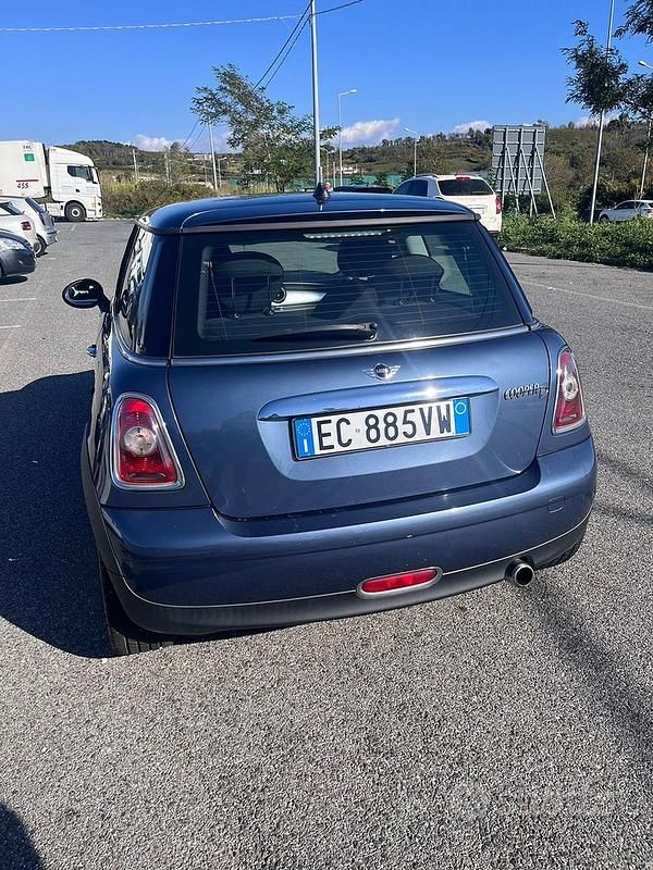 Usata Mini Cooper D 112 CV (82 kW) 2010 Utilitaria