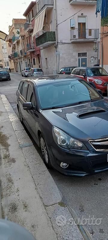Usata Subaru Legacy 2010 Station wagon