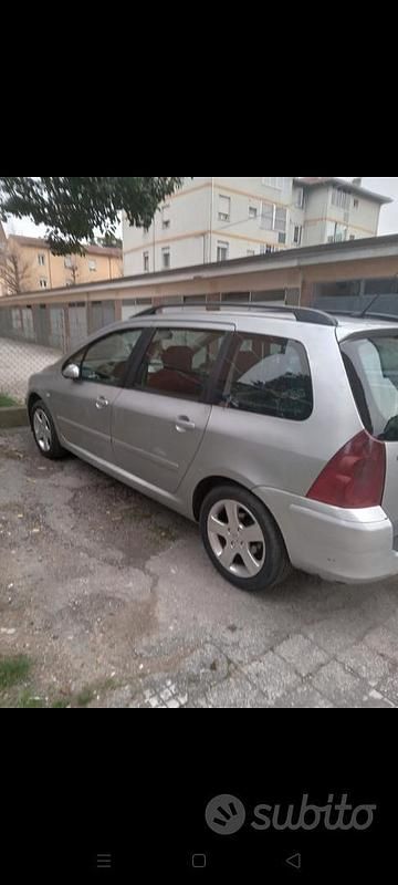 Usata Peugeot 307 90 CV (66 kW) 2004 Grigio Station wagon