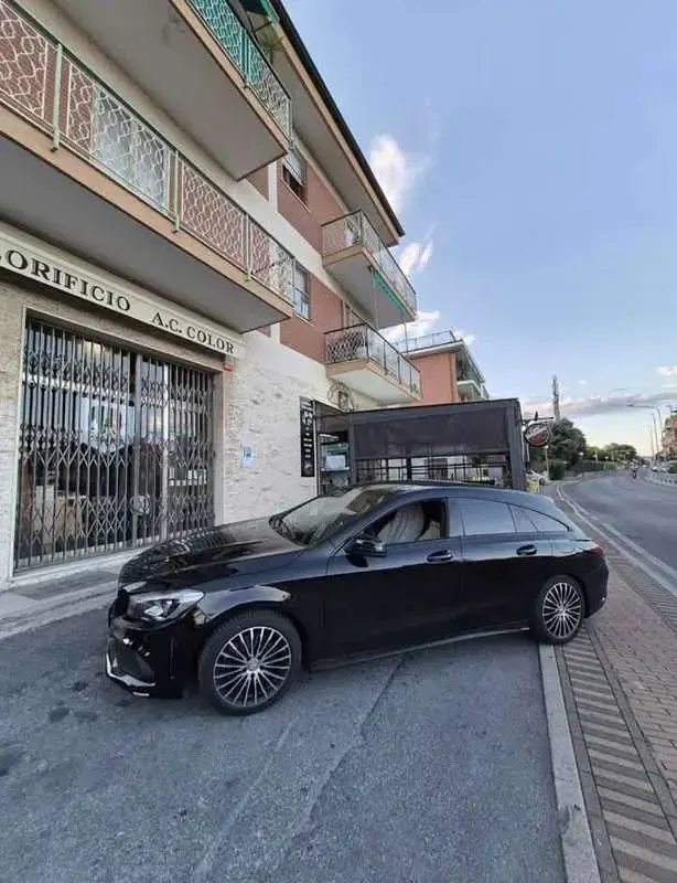Usata Mercedes CLA220 Shooting Brake Premium 177 CV (130 kW) 2017 Station wagon