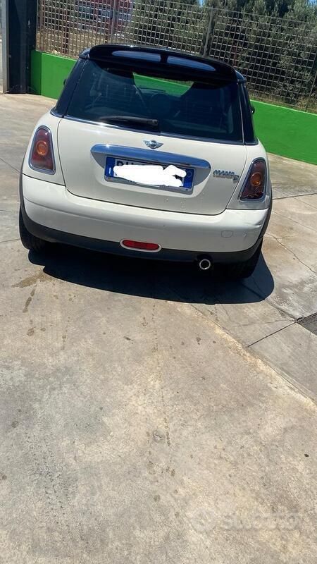 Usata Mini Cooper D 109 CV (80 kW) 2007 Utilitaria