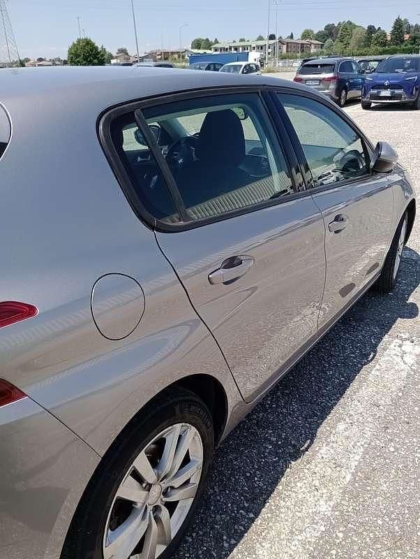 Usata Peugeot 308 Allure 120 CV (88 kW) 2016 Berlina