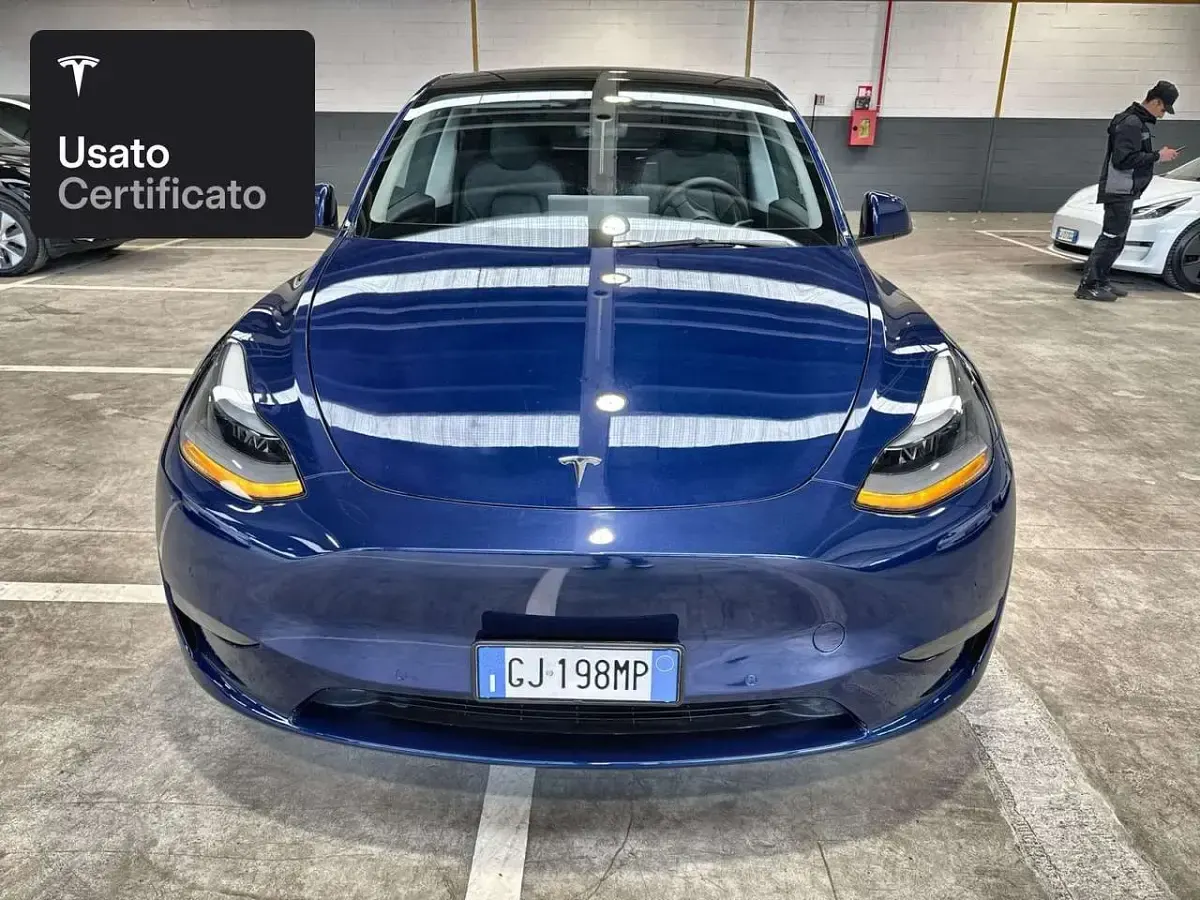 Usata Tesla Model Y Long Range AWD 258 kW (351 CV) 2022 Deep blue metallic SUV