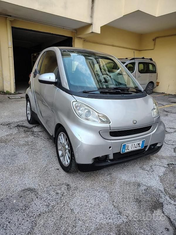 Grigio Usata 2007 Smart ForTwo Coupé Coupé | 3500 € (Ottimo prezzo) - Immagine 1/4