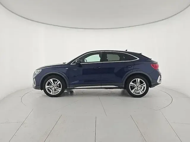 Gebraucht Audi Q3 Sportback S-Line 150 PS (110 kW) 2024 Blau SUV