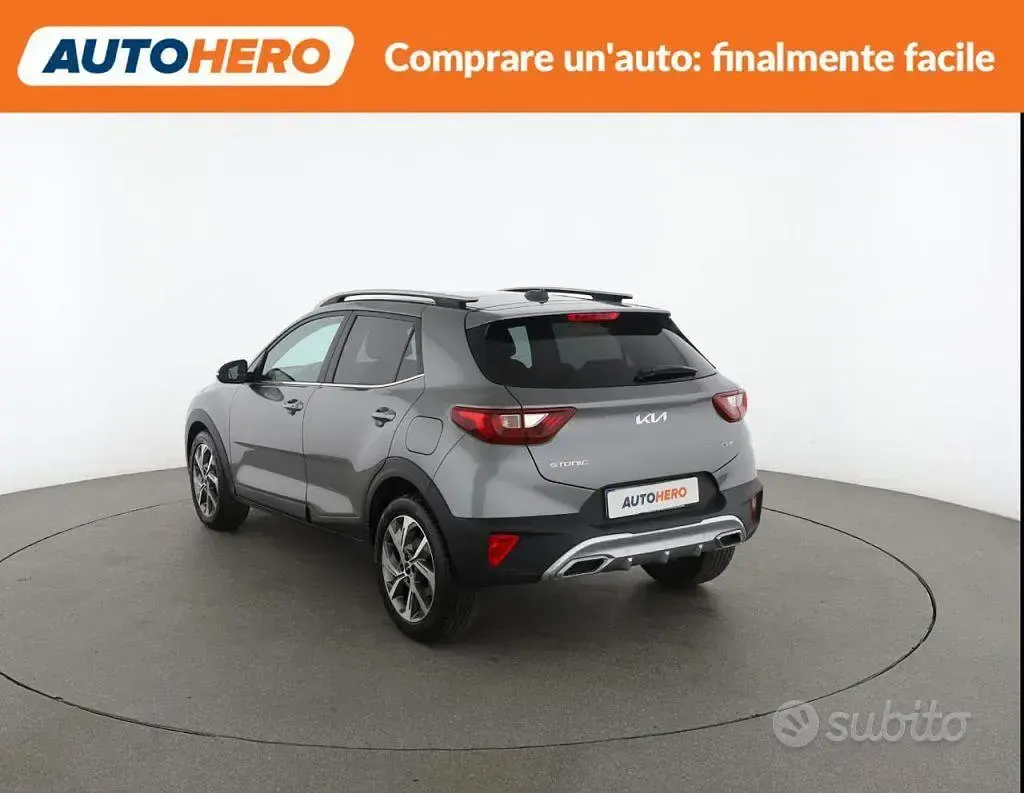 Usata Kia Stonic GT-Line 120 CV (88 kW) 2023 Grigio SUV