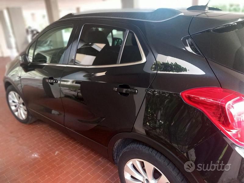 Usata Opel Mokka 140 CV (102 kW) 2016 Nero SUV