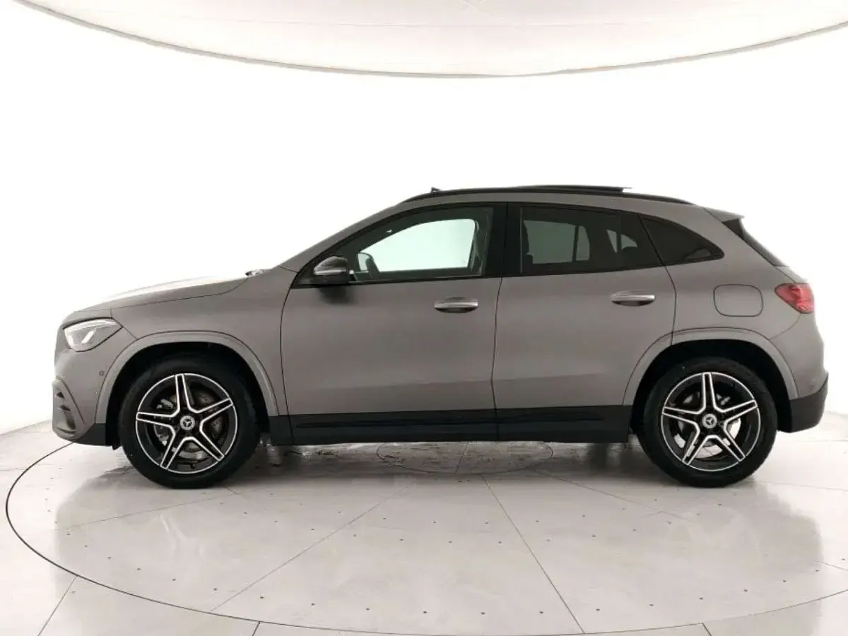 Nuova Mercedes GLA200 Premium Plus 163 CV (119 kW) 2025 Grigio SUV