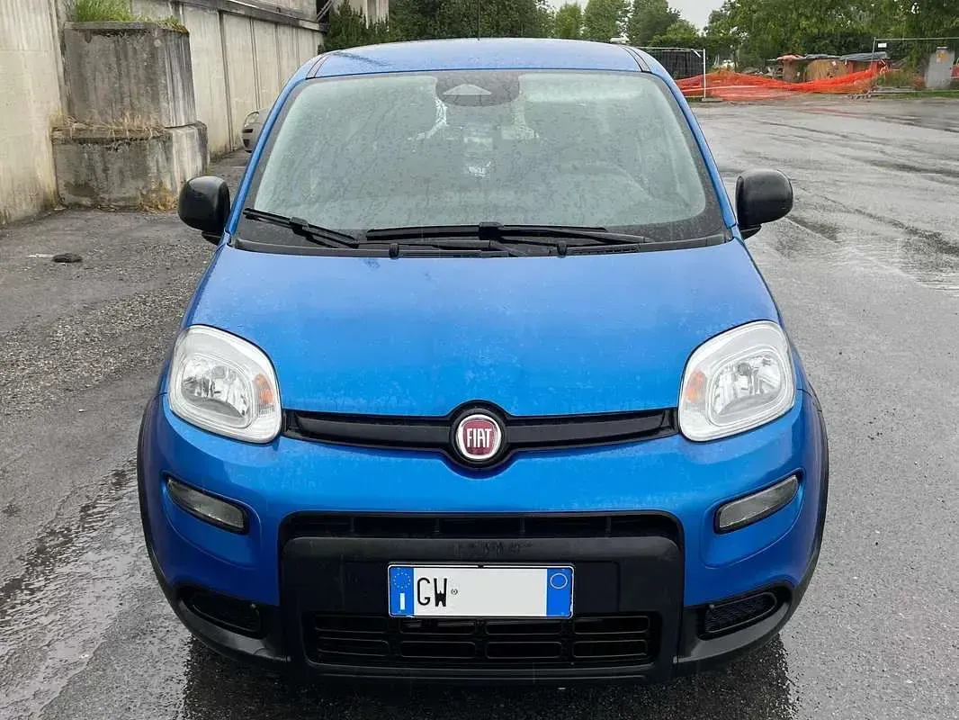 Usata Fiat Panda 67 CV (49 kW) 2024 Blu/azzurro Utilitaria