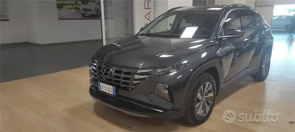 Usata Hyundai Tucson 179 CV (131 kW) 2022 Grigio SUV