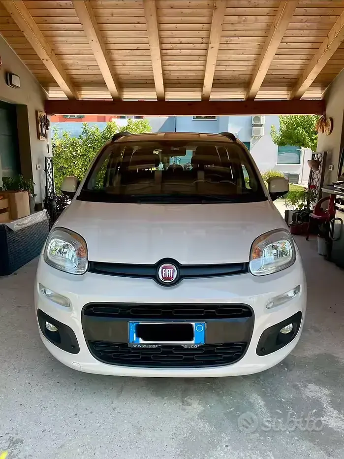 Usata Fiat Panda Lounge 69 CV (50 kW) 2016 Beige Utilitaria