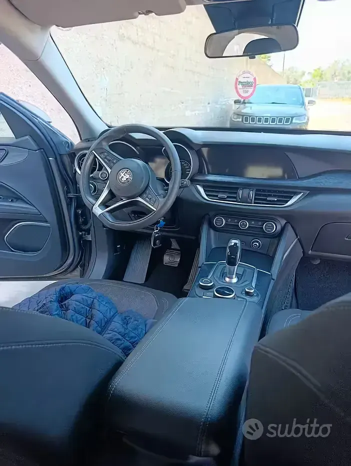 Usata Alfa Romeo Stelvio 2019 Marrone SUV