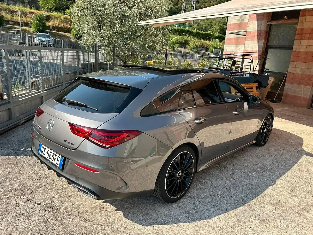 Usata Mercedes CLA200 AMG line 150 CV (110 kW) 2024 Grigio Coupé