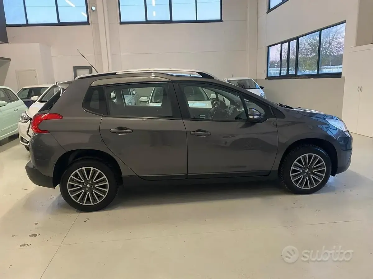 Usata Peugeot 2008 Active 92 CV (67 kW) 2014 Marrone SUV