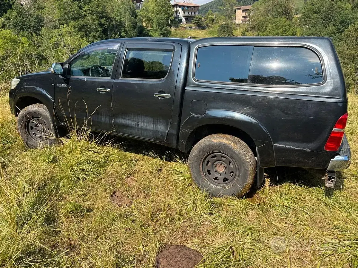 Usata Toyota HiLux 144 CV (105 kW) 2014 Nero Pick-up