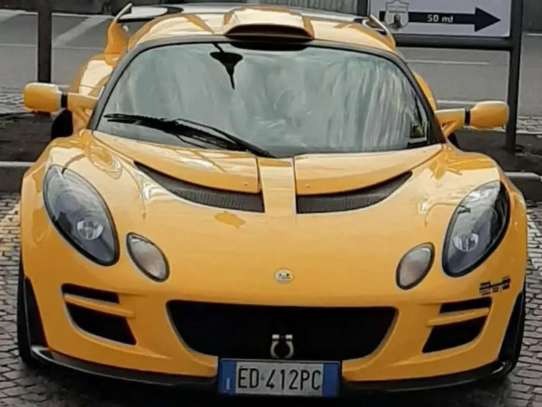 Usata Lotus Exige 223 CV (164 kW) 2009 Giallo Coupé