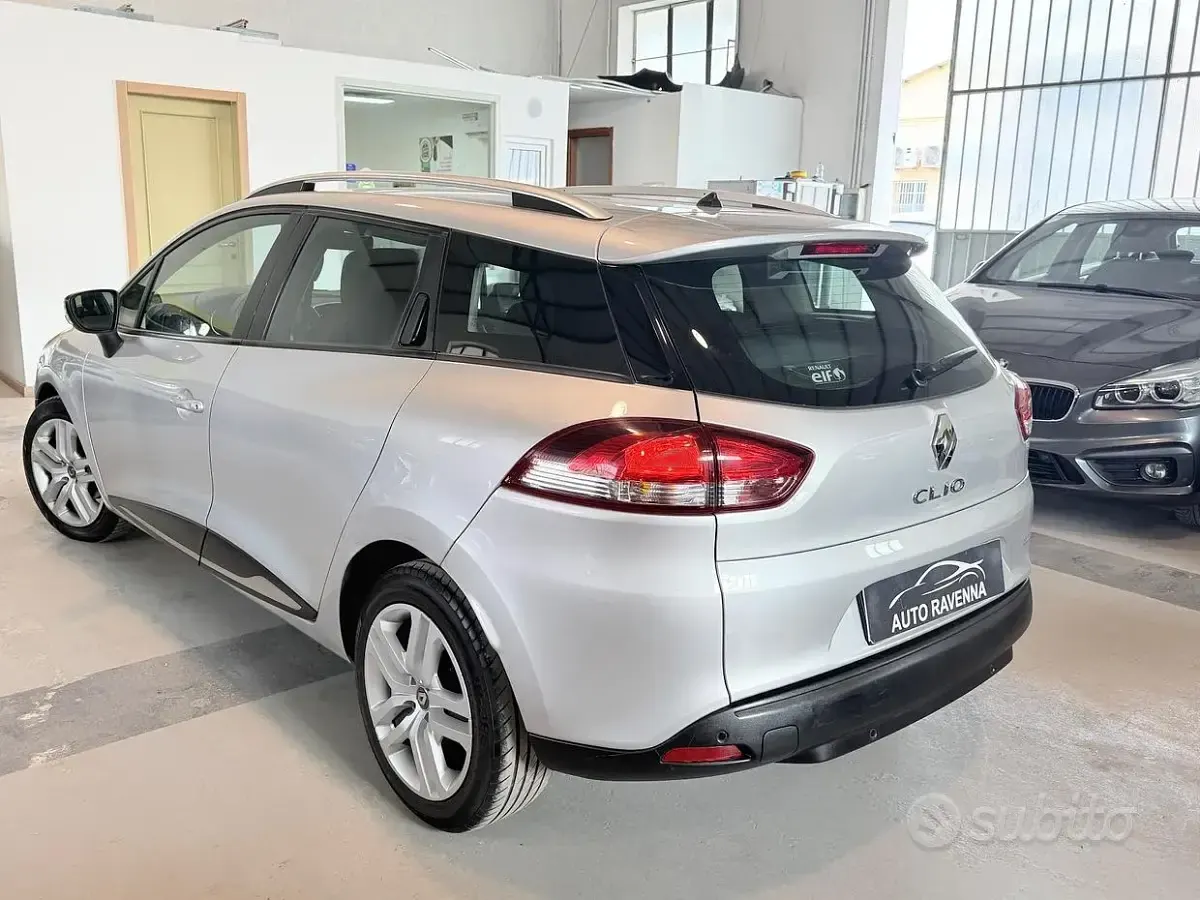 Usata Renault Clio GrandTour Intens 90 CV (66 kW) 2019 Grigio Station wagon