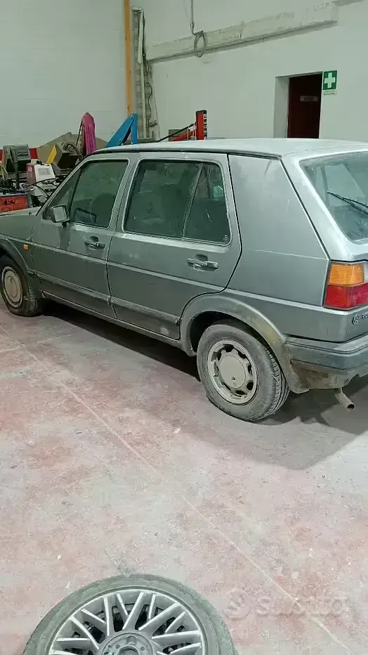 Usata VW Golf II 54 CV (39 kW) 1987 Verde Utilitaria