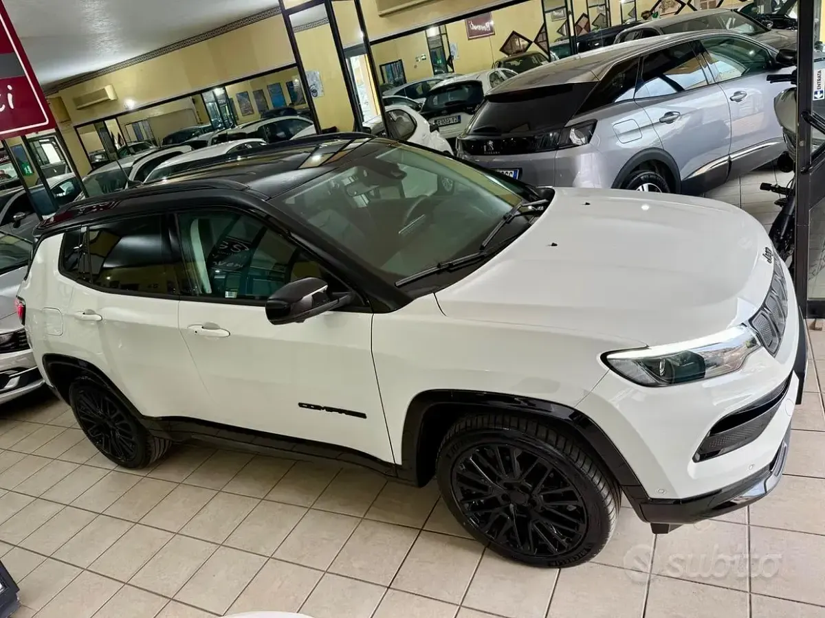 Usata Jeep Compass 131 CV (96 kW) 2024 Bianco SUV