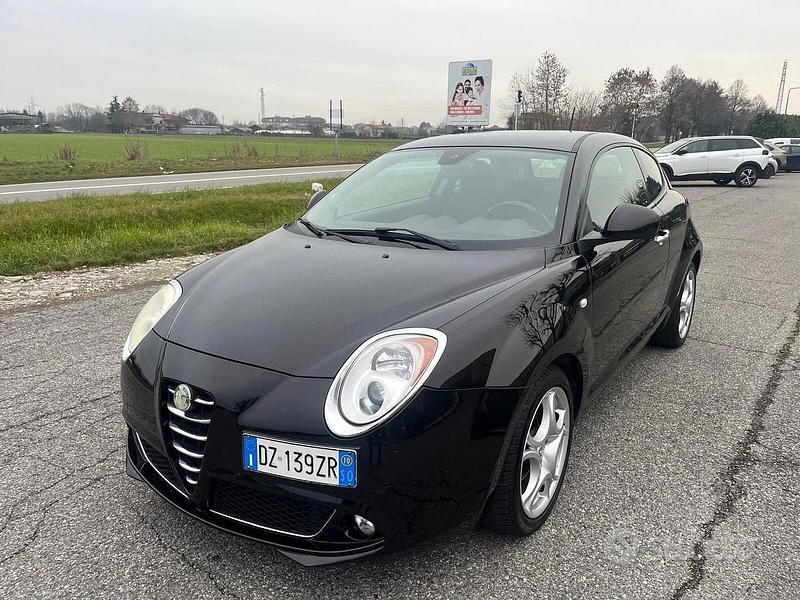 Usata Alfa Romeo MiTo 135 CV (99 kW) 2010 Nero Utilitaria