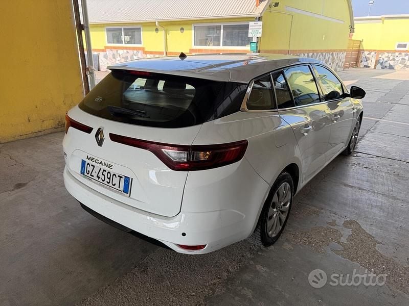 Usata Renault Mégane GrandTour Business 95 CV (69 kW) 2019 Bianco Station wagon