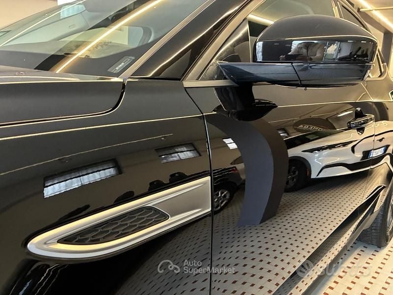 Usata Jaguar E-Pace 163 CV (119 kW) 2022 Nero SUV