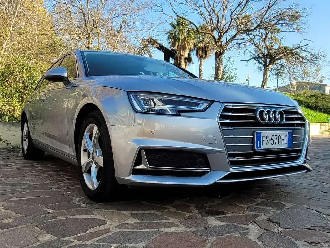 Usata Audi A4 Business 150 CV (110 kW) 2018 Argento Station wagon