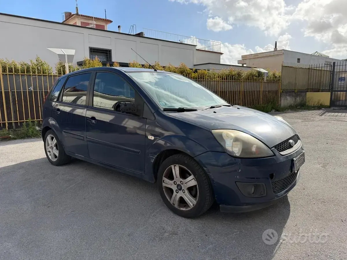 Occasion Ford Fiesta Titanium 68 PK (50 kW) 2008 Blauw Hatchback