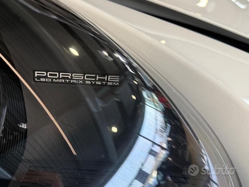 Usata Porsche 911 Carrera GTS 480 CV (353 kW) 2023 Bianco Coupé